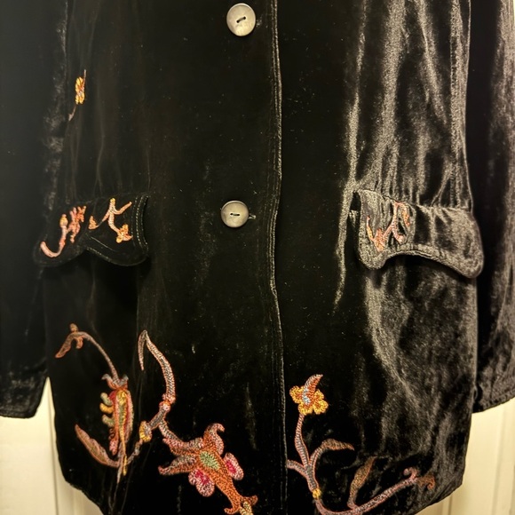 J JILL Women’s Black Embroidered Velvet Jacket Blazer Pockets BOHO - Picture 2 of 15